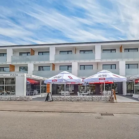 Vakantiehuis Lovely In With Wifi *